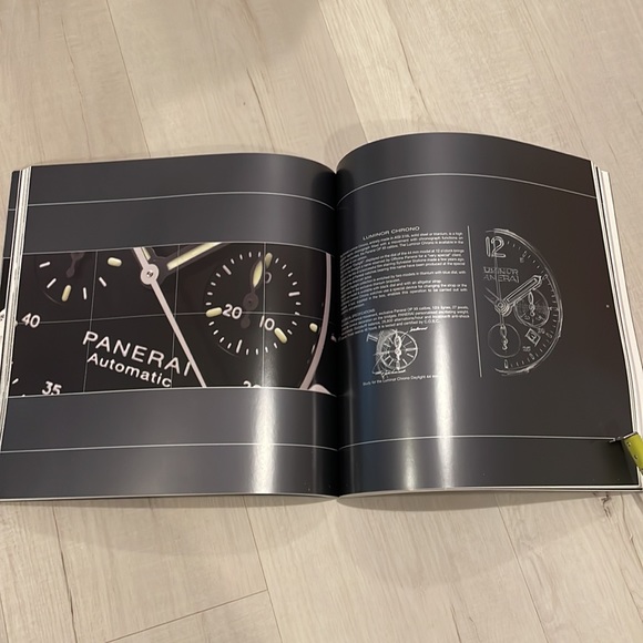 Panerai 2010 watch catalog - Picture 4 of 4